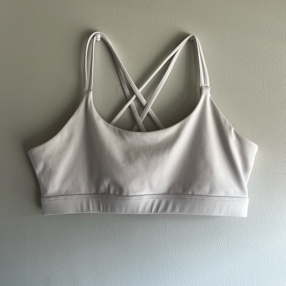 YITTY White Cross-Back Sports Bra